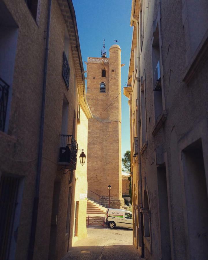 Chez Les Artistes Servian Exterior foto